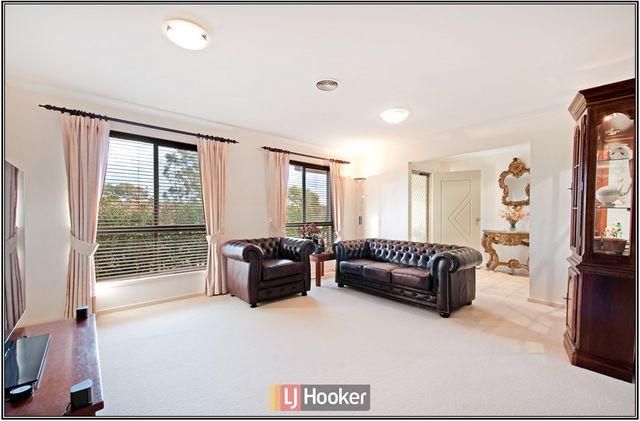 2/15 Rainbow Place, LATHAM ACT 2615, Image 2