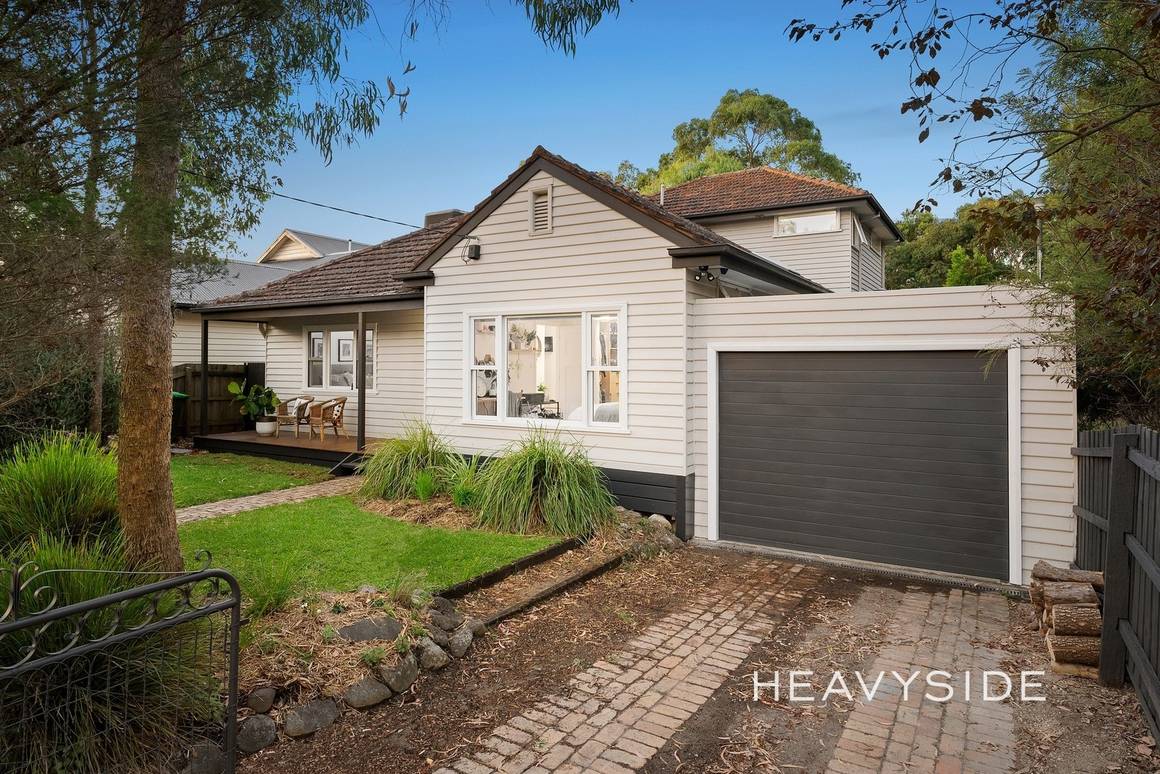 Picture of 15 Brook Crescent, BOX HILL SOUTH VIC 3128