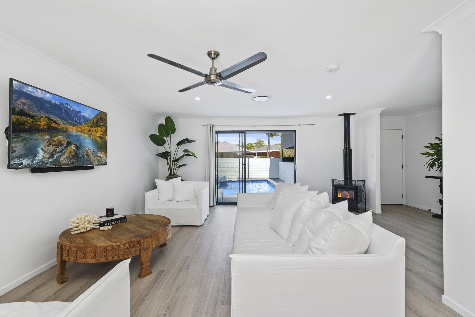 38 Togos Avenue, Currumbin Waters QLD 4223, Image 1