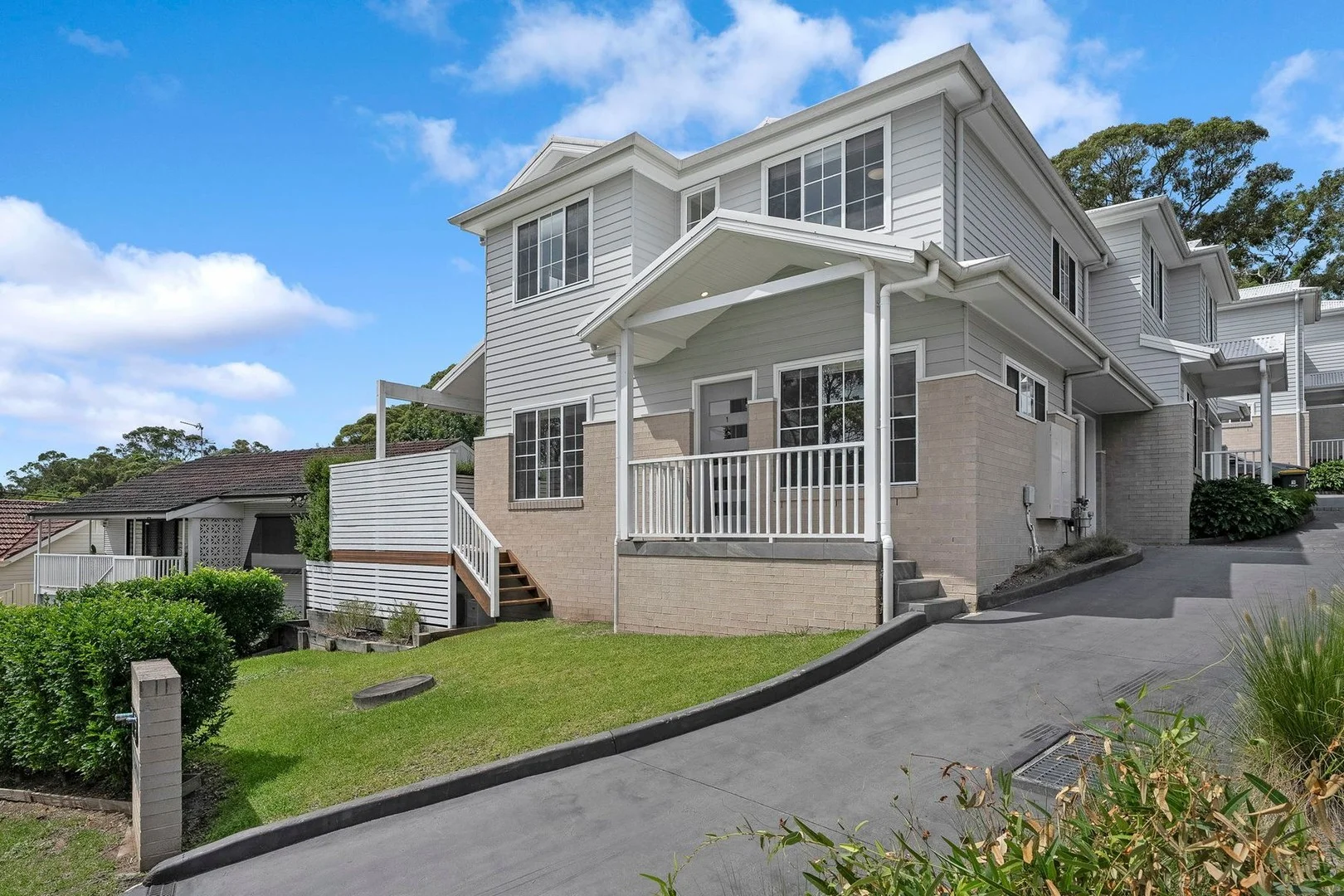 1/7 Clayton Crescent, Kotara NSW 2289