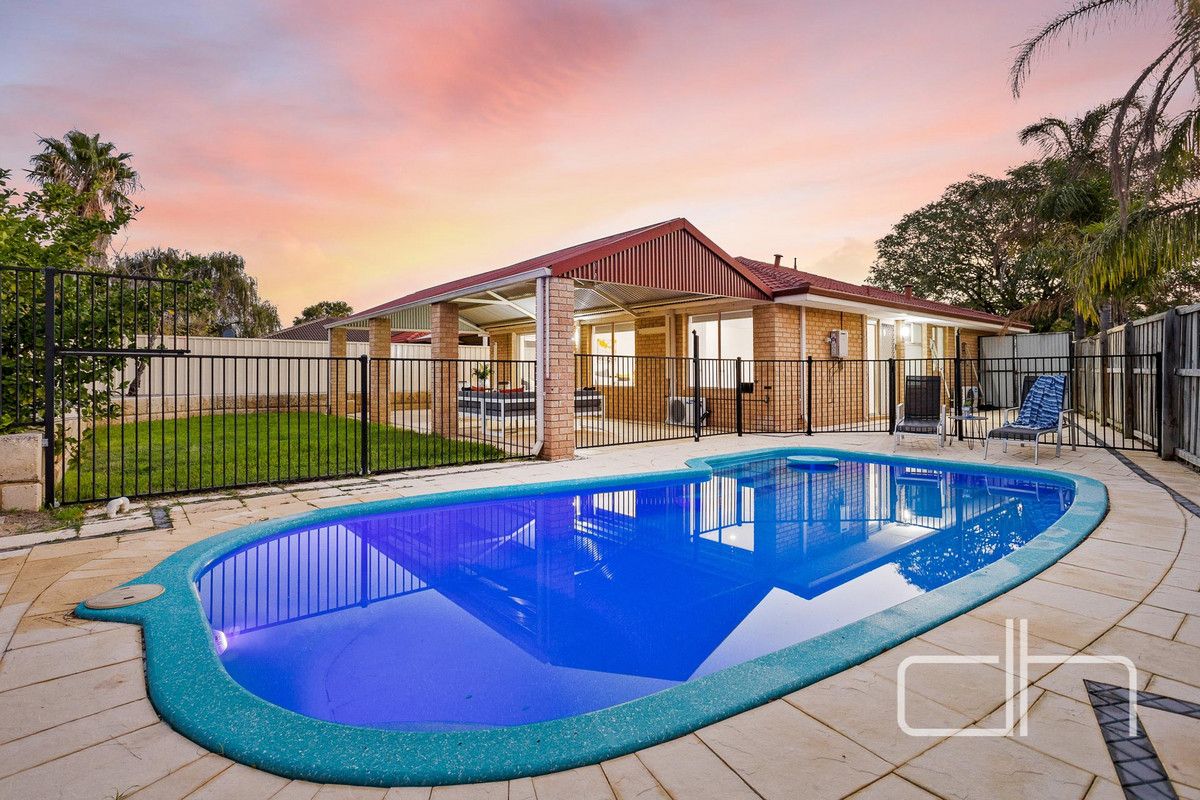 4 bedrooms House in 50 Fringe Lily Crescent ELLENBROOK WA, 6069