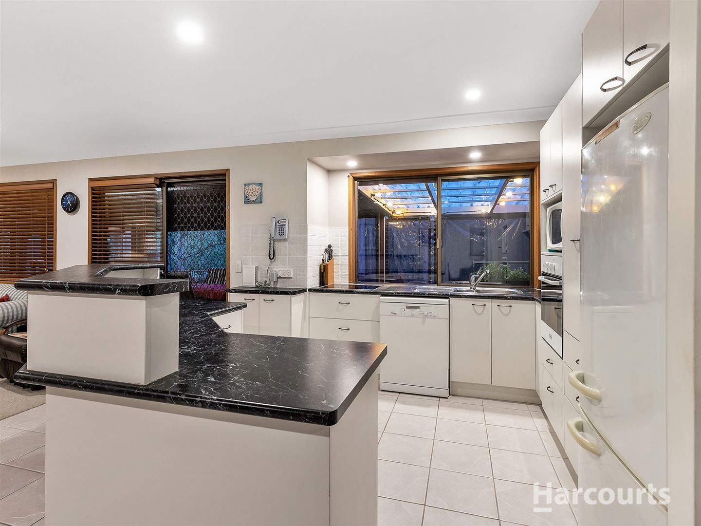 7 Branch Creek Road, Clear Mountain QLD 4500, Image 2