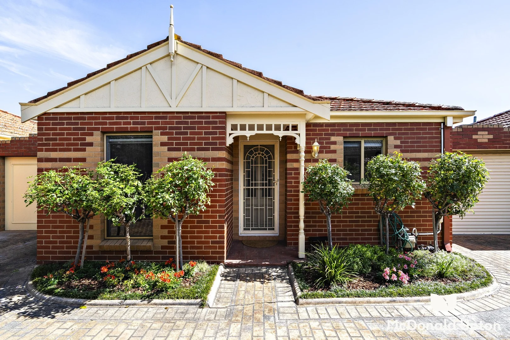 2/21 Galtes Crescent, Brunswick West VIC 3055