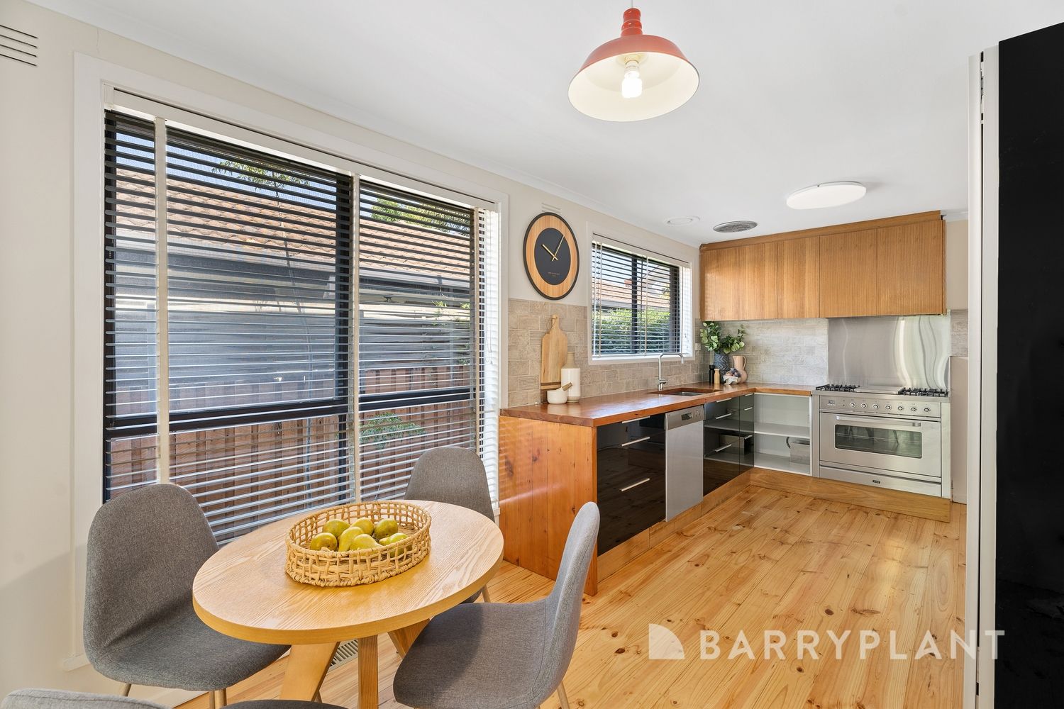 31 Wilson Street, Yarraville VIC 3013, Image 2