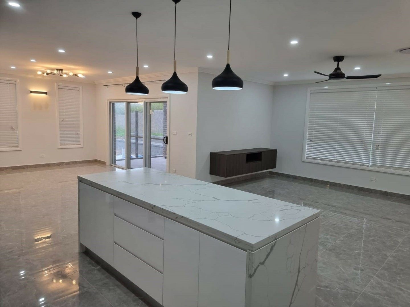 4 bedrooms House in 100 Fieldhouse Circuit CAMPBELLTOWN NSW, 2560