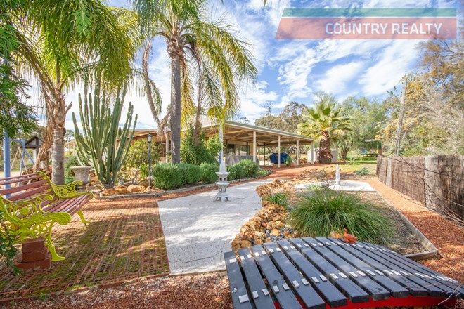 Picture of 102 Benrua Road, CLACKLINE WA 6564