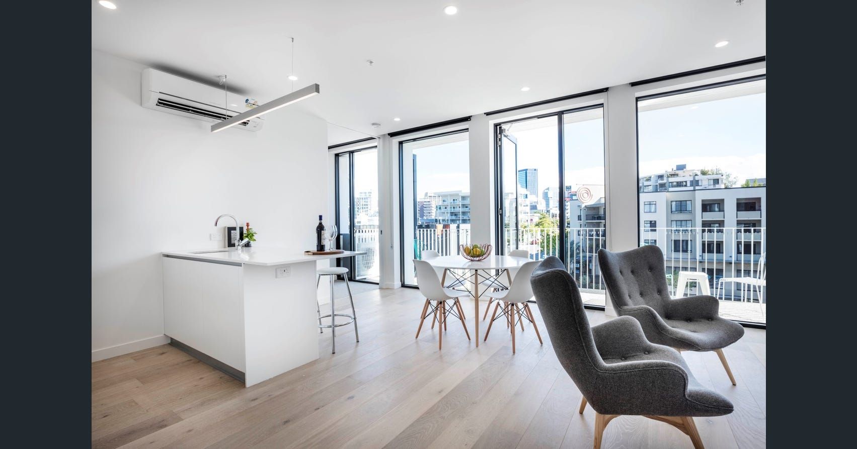 2 bedrooms Apartment / Unit / Flat in 913/477 Boundary Street SPRING HILL QLD, 4000