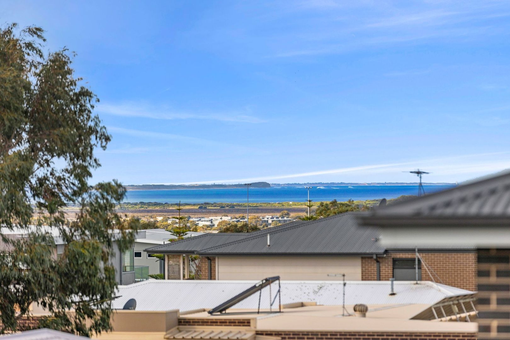 7 Baird Avenue, Torquay VIC 3228, Image 2