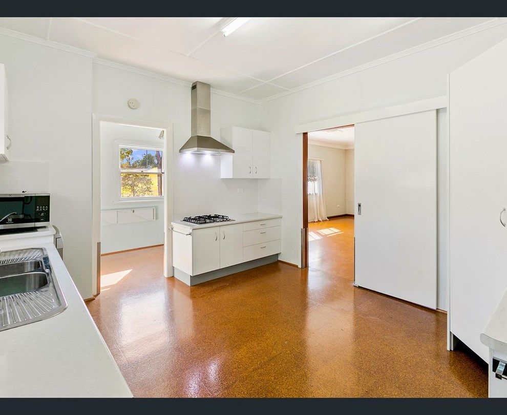 3 bedrooms House in 73 Perth Street CAMP HILL QLD, 4152