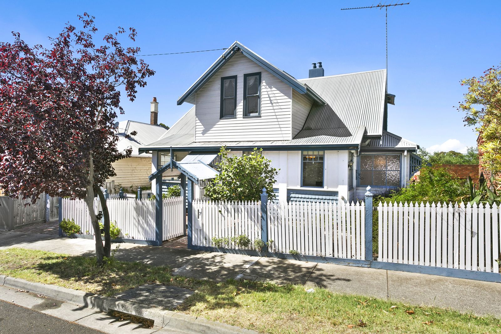 7 Buckland Avenue, Newtown Property History & Address Research Domain