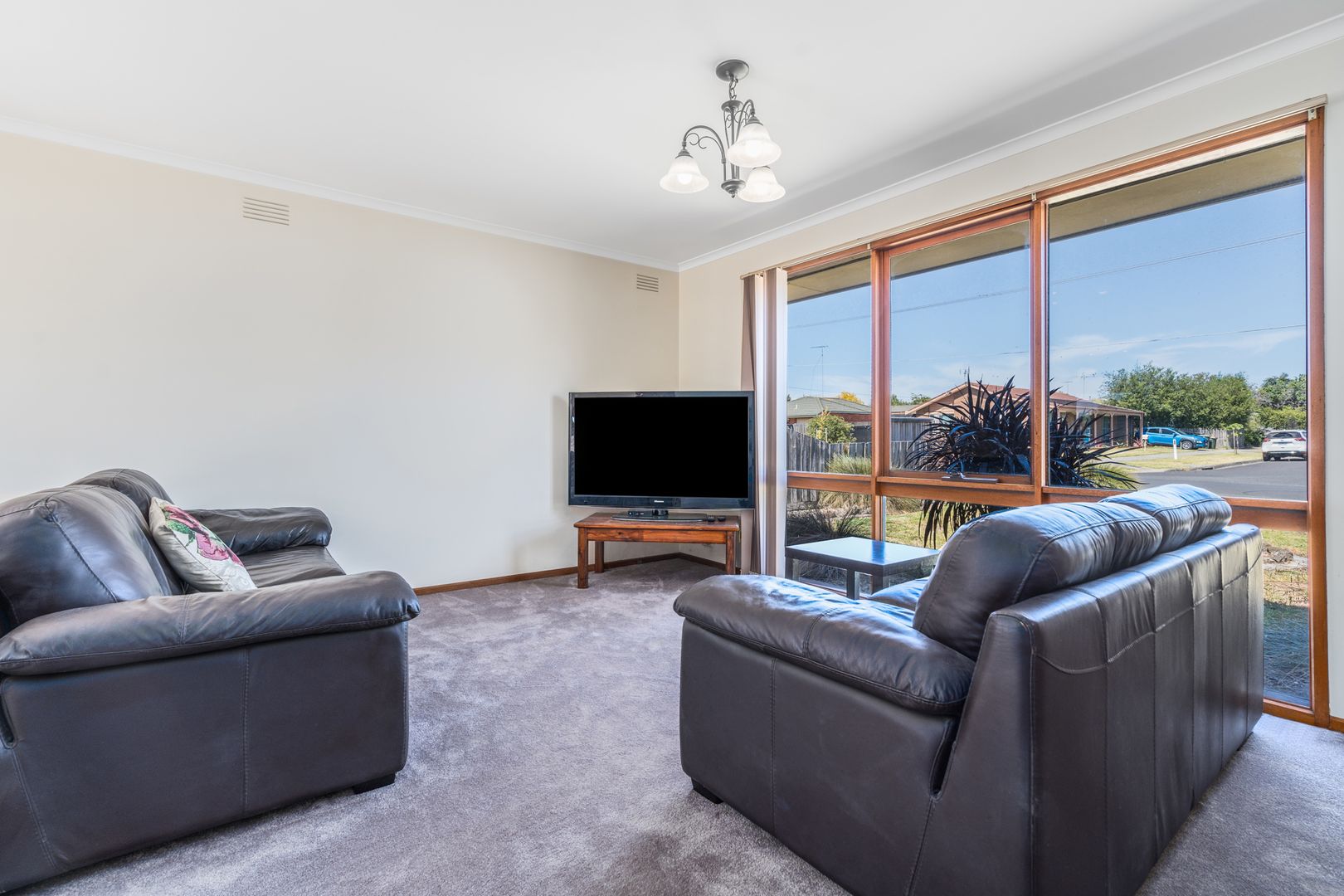 9 Winter Street, Belmont VIC 3216, Image 2