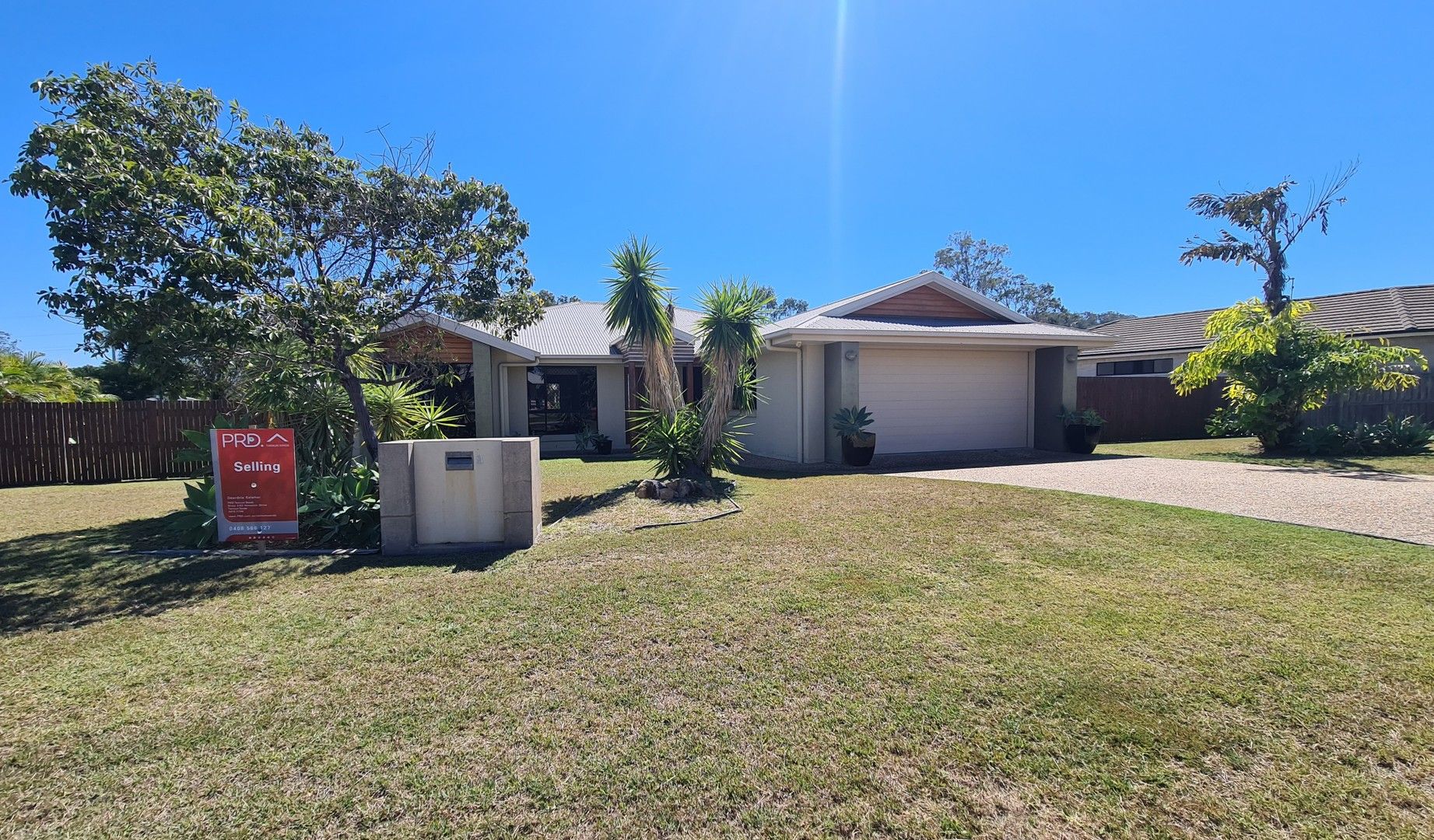 8 Golf View Drive, Boyne Island QLD 4680, Image 0