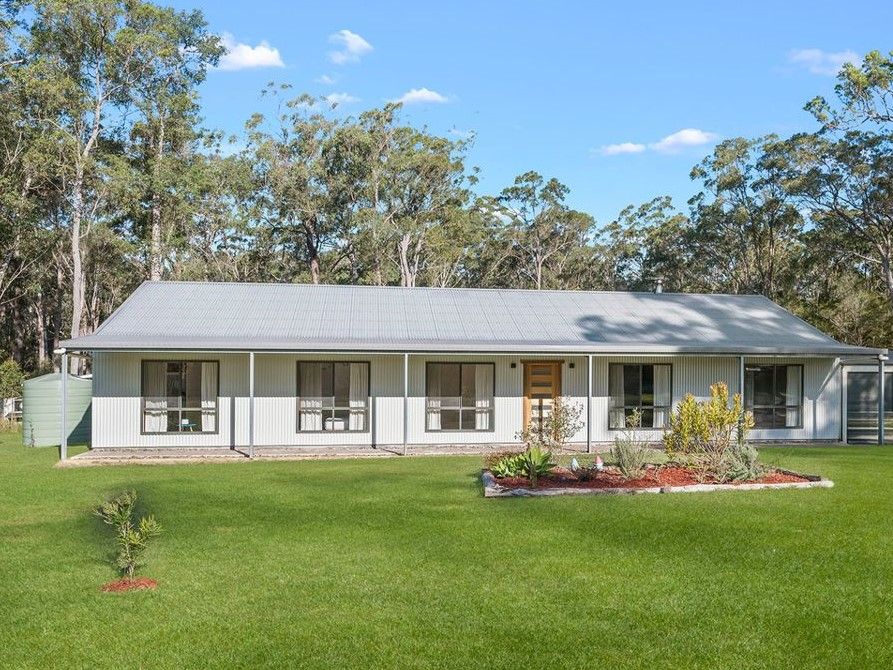 4 bedrooms House in 16 Wedlock Close SOUTH KEMPSEY NSW, 2440
