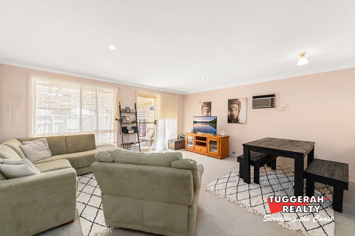 1/2 Holly Close, Lake Haven NSW 2263, Image 2