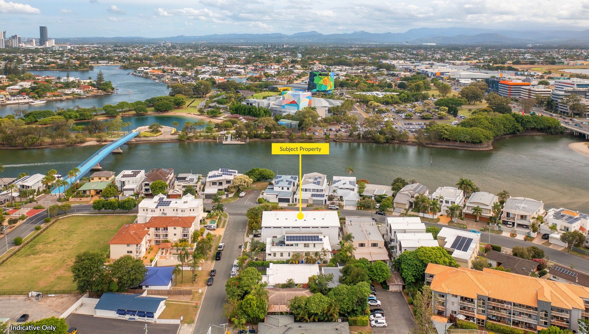 2/4 Anembo Street, Chevron Island QLD 4217, Image 0