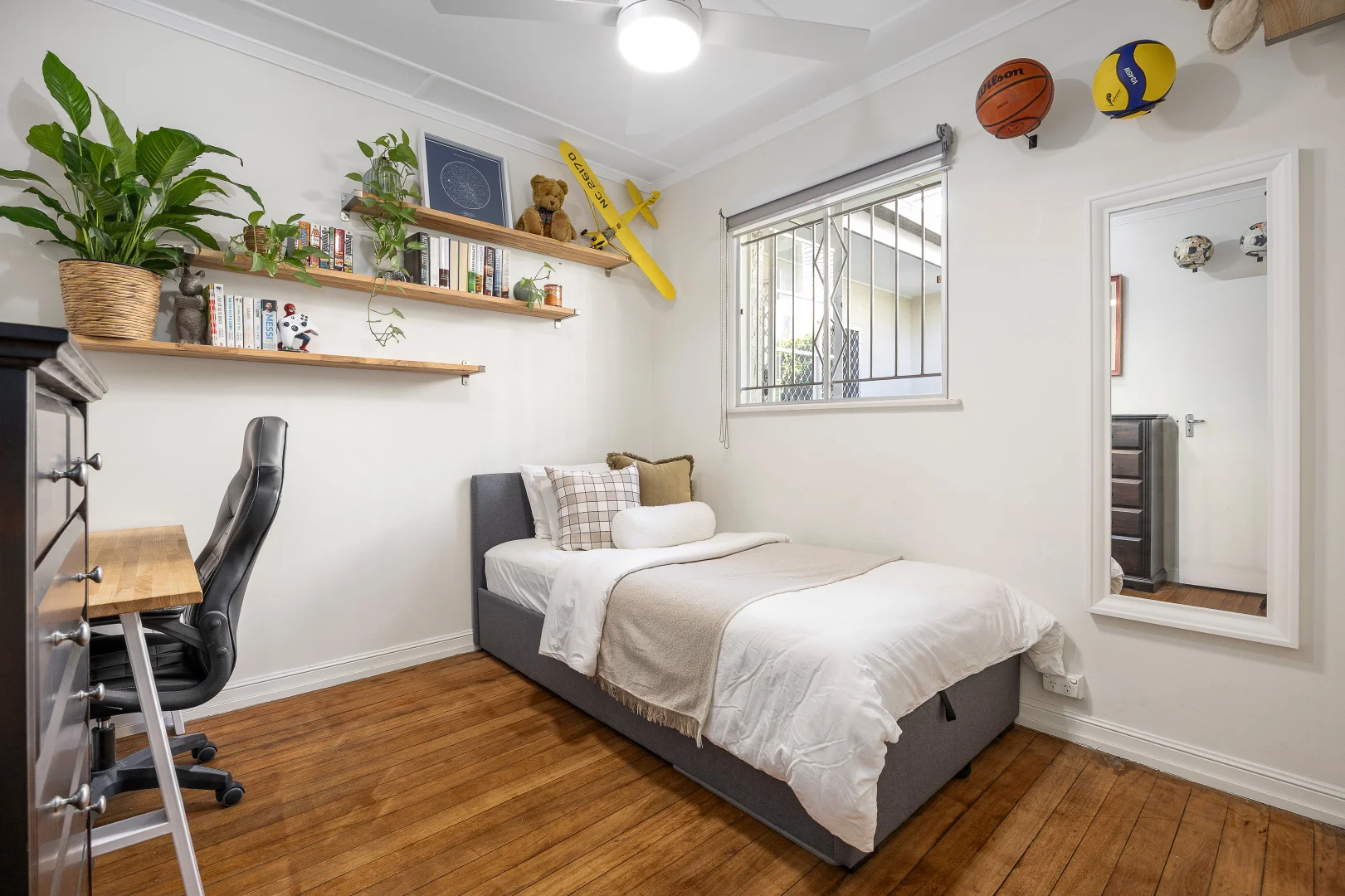 Additional image 25 of 37 The Esplanade, St Lucia QLD 4067