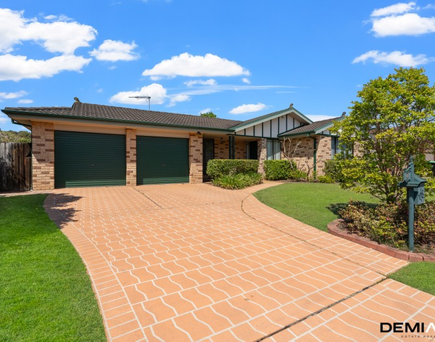 6 Hyde Park Court, Wattle Grove NSW 2173