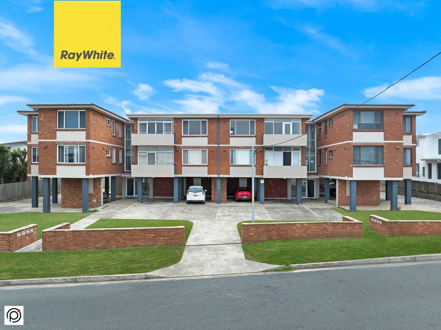 2 bedrooms Apartment / Unit / Flat in 10/55 Tobruk Avenue PORT KEMBLA NSW, 2505