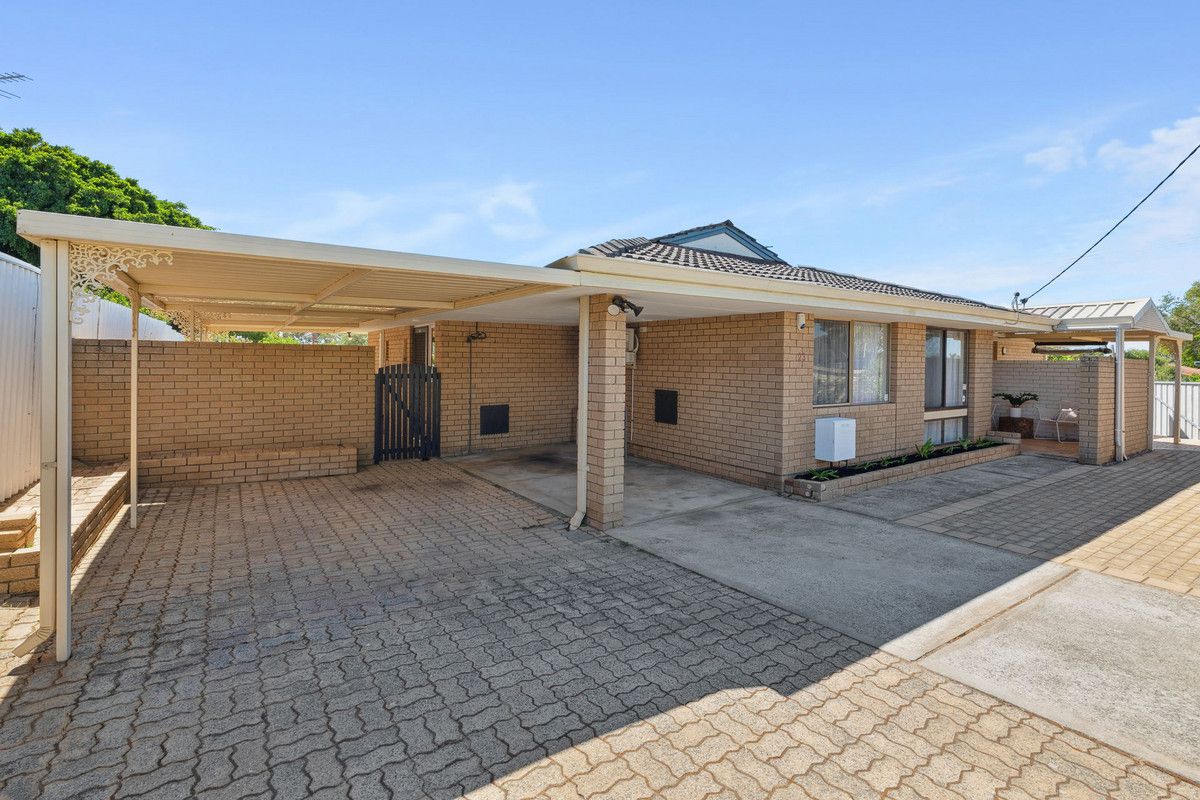 23 Bullara Road, Craigie WA 6025, Image 2