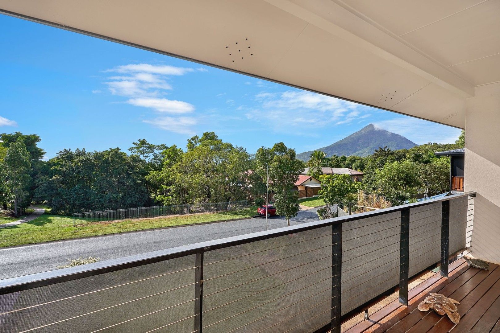 5 bedrooms House in 37 Wiltshire Drive GORDONVALE QLD, 4865