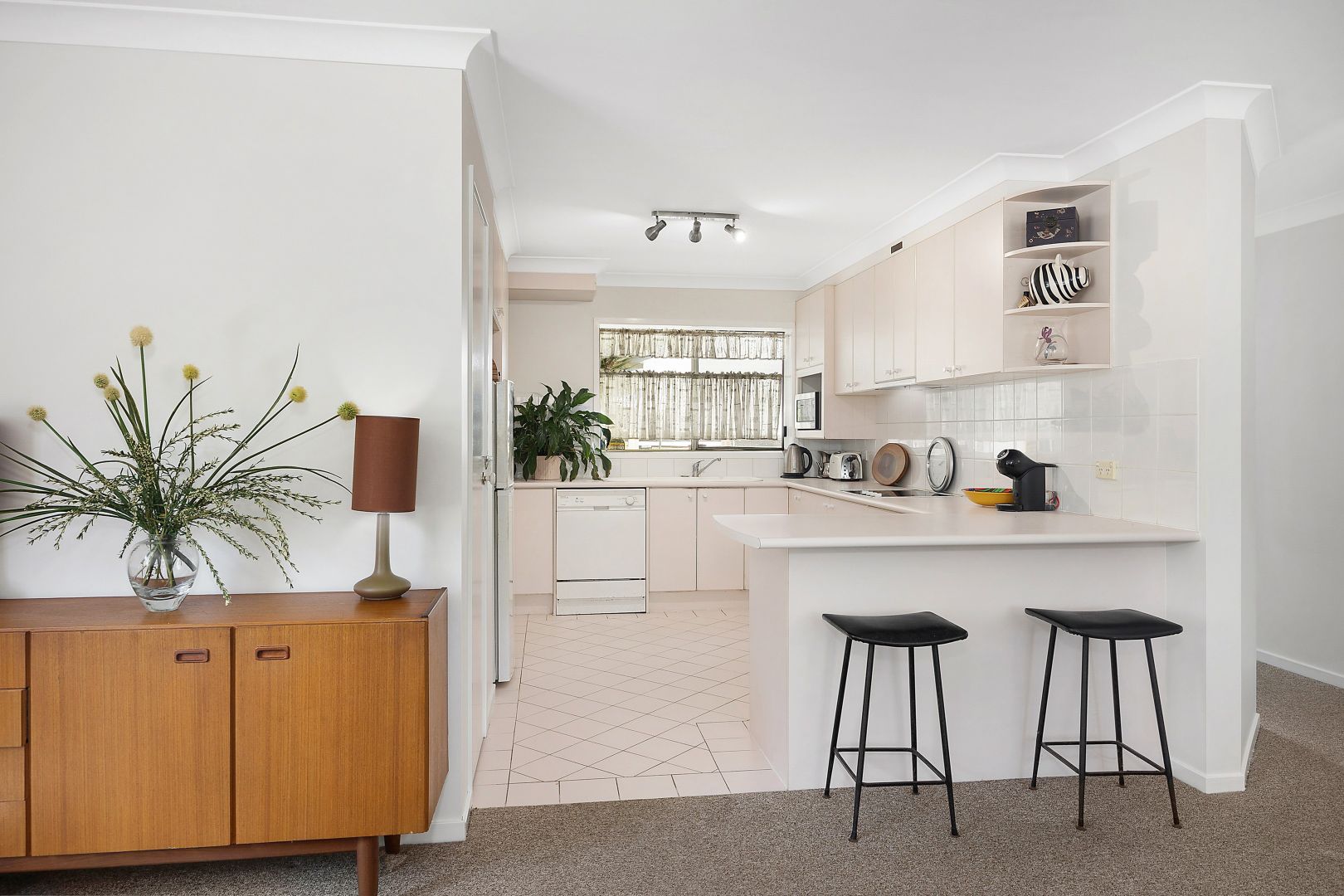 6/13-15 Augusta Place, Mollymook NSW 2539, Image 2