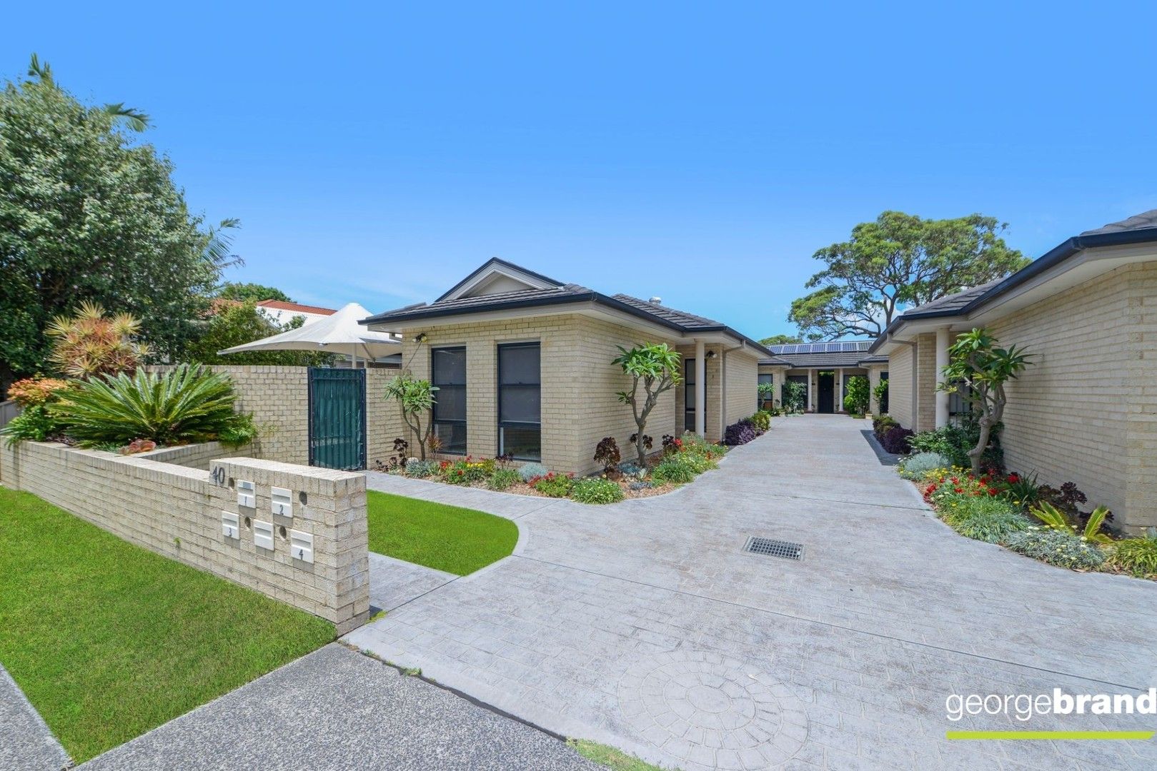 3 bedrooms Apartment / Unit / Flat in 1/40 Burrawang Street ETTALONG BEACH NSW, 2257