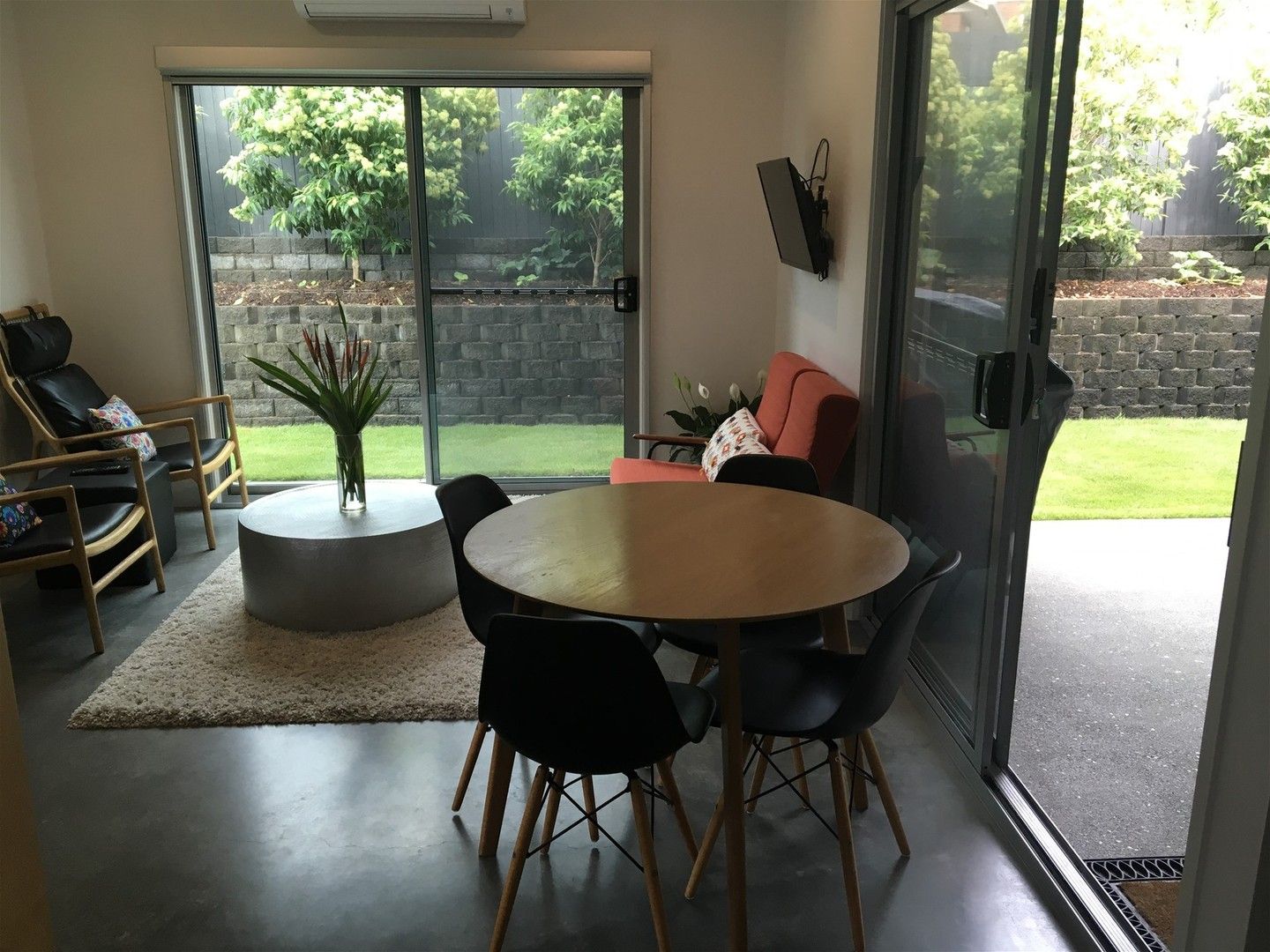 1 bedrooms Apartment / Unit / Flat in 58 Coonowrin Street BATTERY HILL QLD, 4551