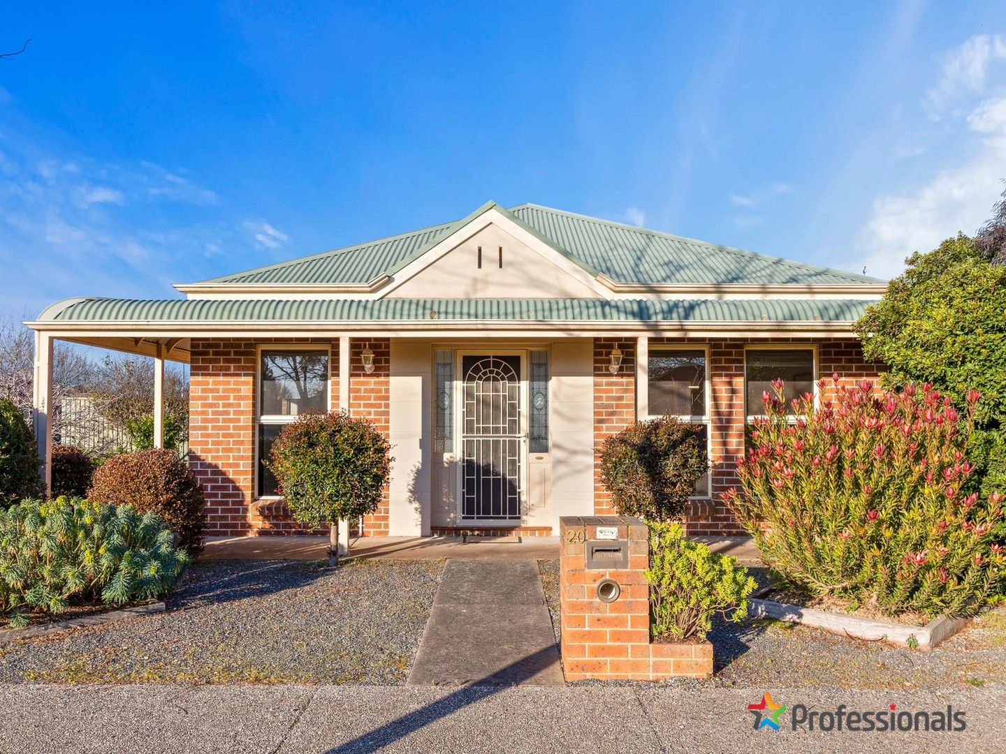 20 Elstead Way, Lake Gardens VIC 3355, Image 0