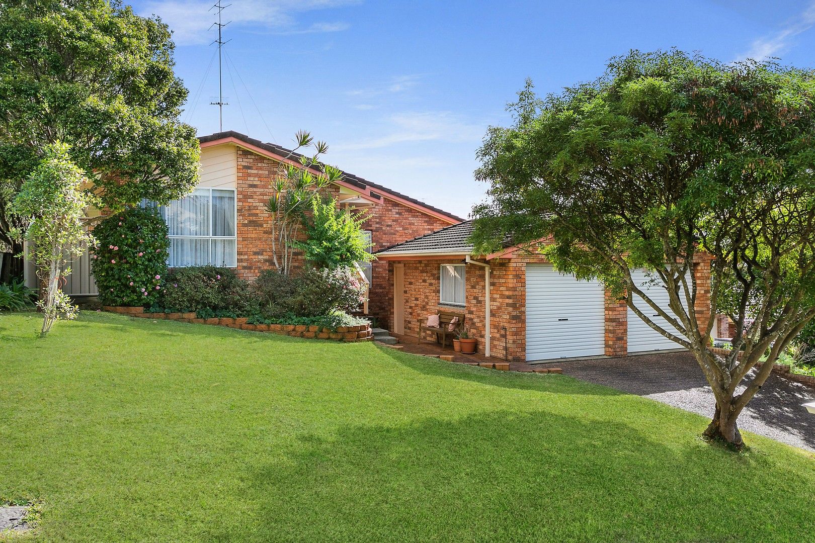 8 Carol Anne Close, Tumbi Umbi NSW 2261, Image 0