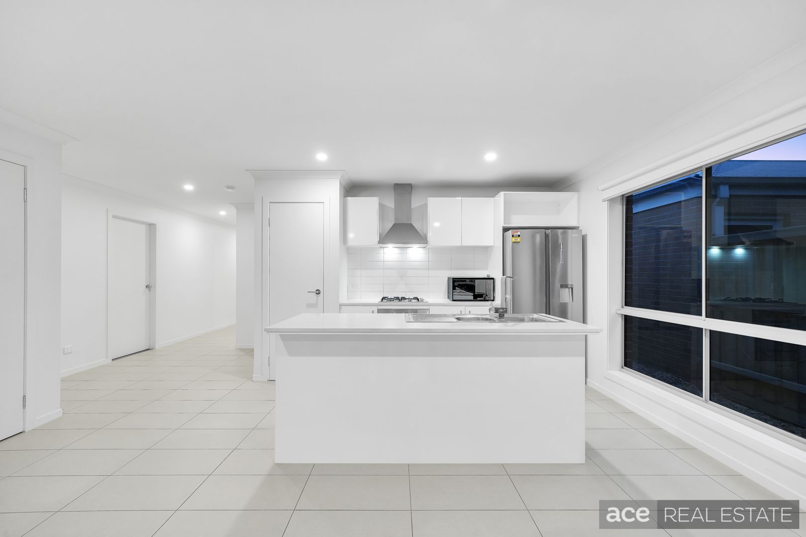 93 Astoria Drive, Point Cook VIC 3030, Image 2