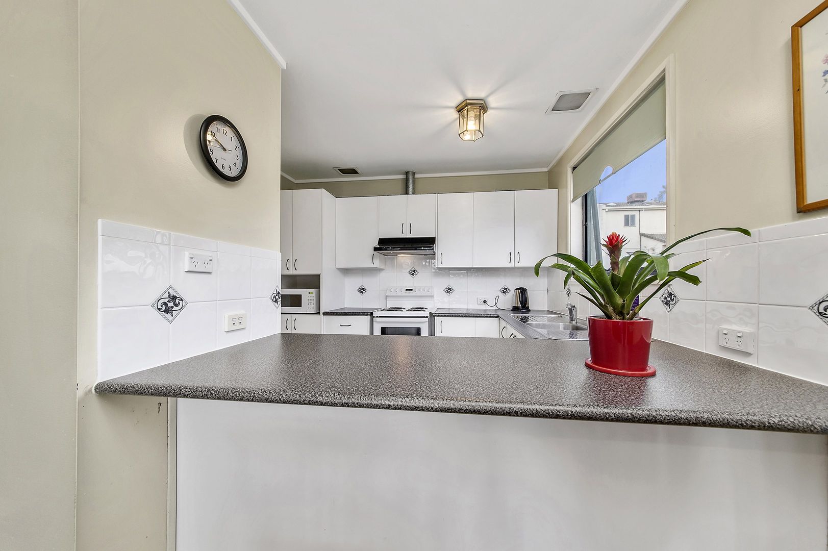 19 Stapley Court, Belconnen ACT 2617, Image 2