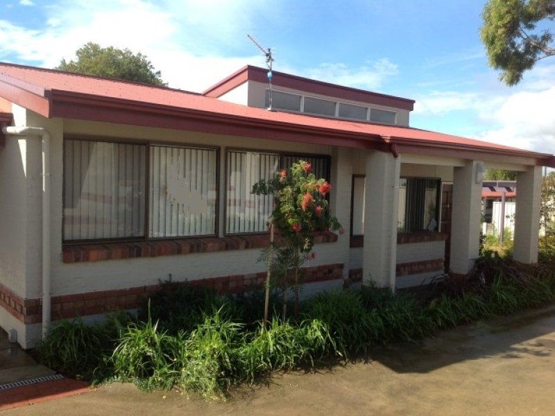 2 bedrooms Apartment / Unit / Flat in 2/3 Flinders Avenue PORT LINCOLN SA, 5606