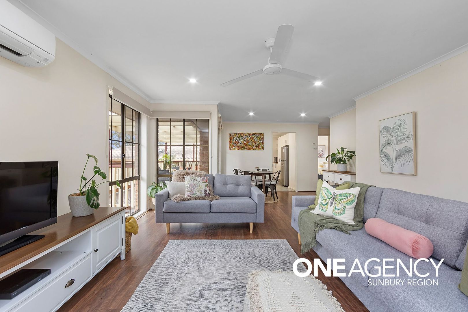 2 Sunish Court, Sunbury VIC 3429, Image 2