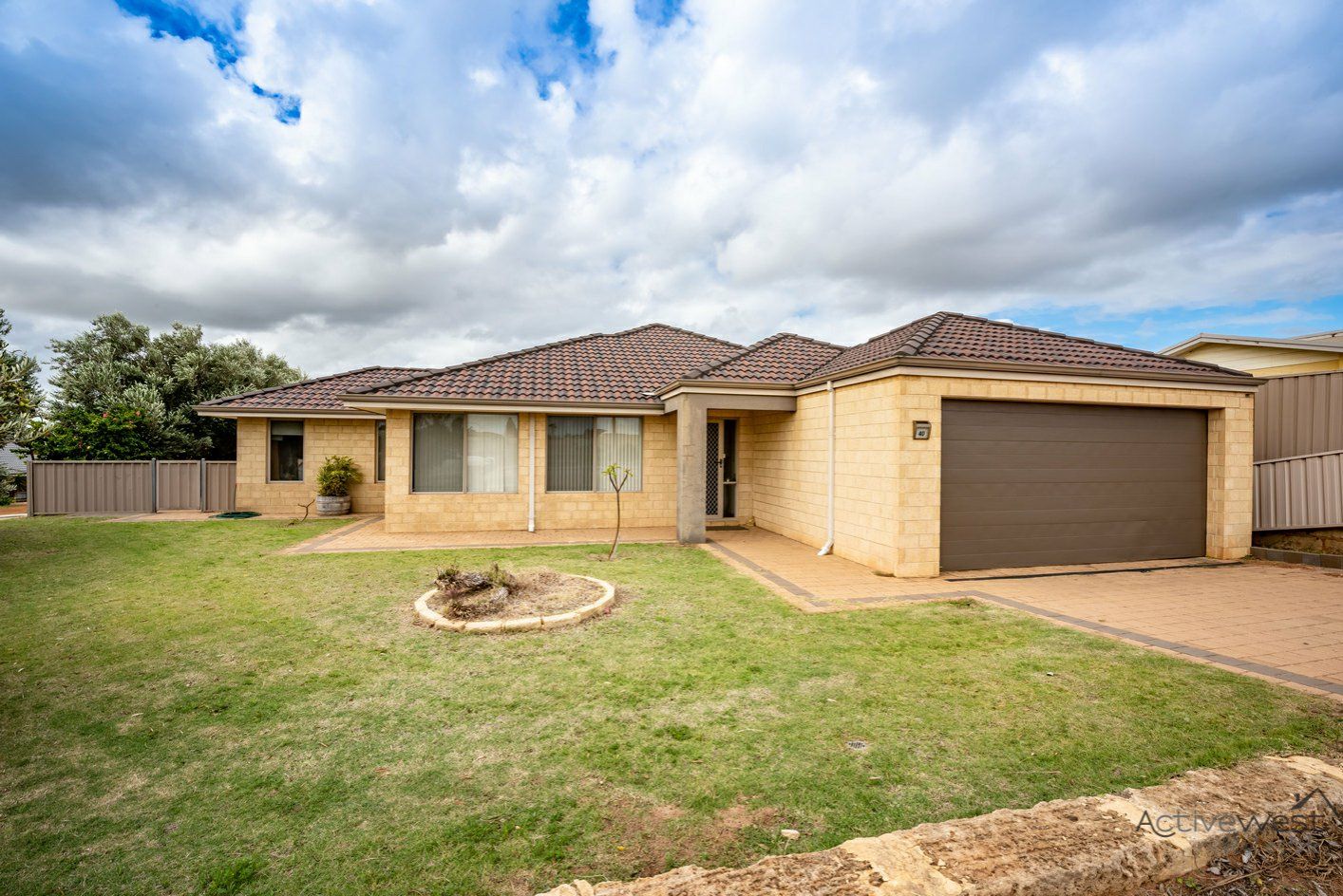 4 bedrooms House in 40 Ocean Queen Drive WANDINA WA, 6530