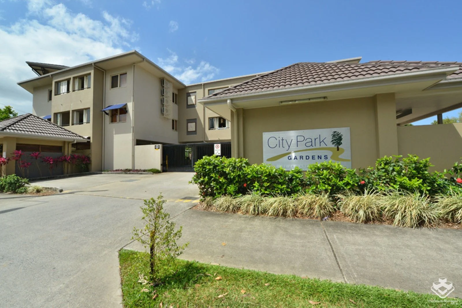 Additional image 8 of ID:21171568/22-24 Ward Street, Mooroobool QLD 4870