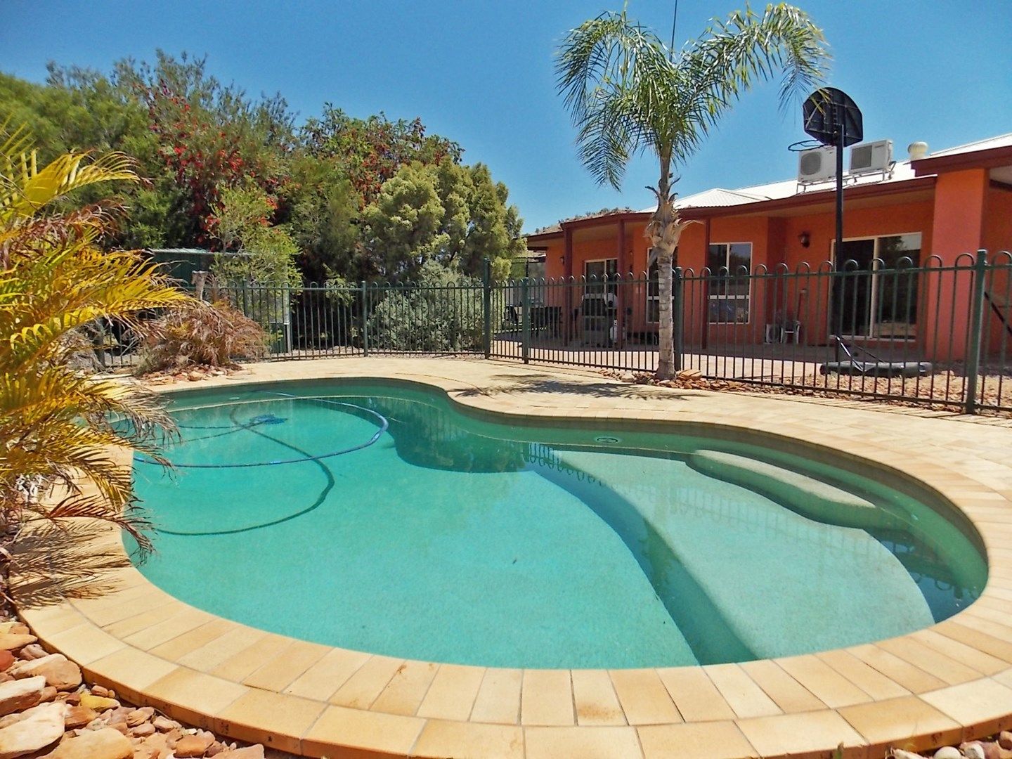 2 Kempeana Crescent, ARALUEN NT 0870, Image 0