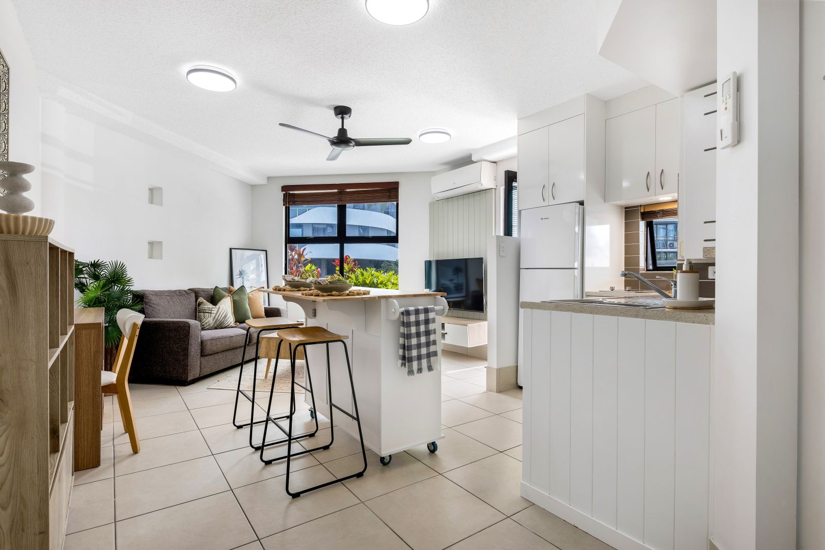 409/87-97 First Avenue, Mooloolaba QLD 4557, Image 2