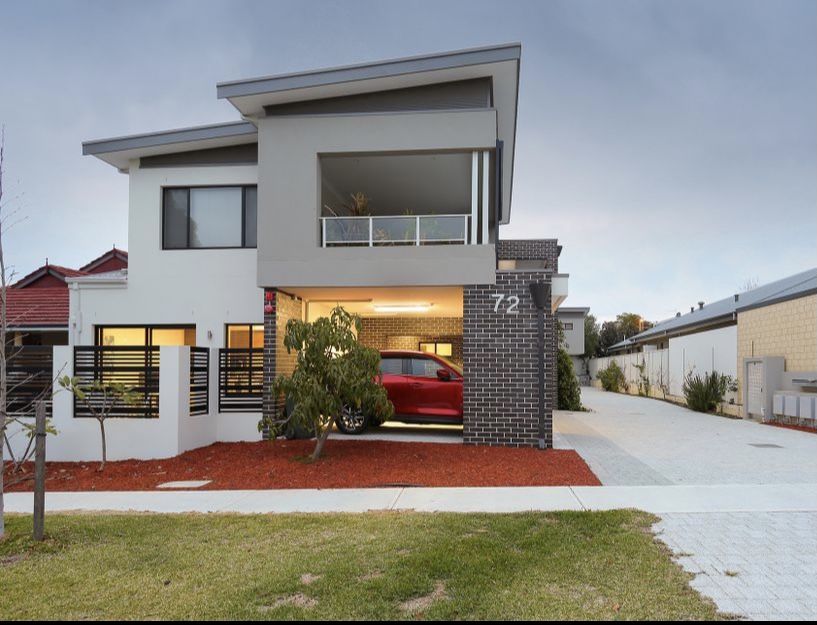 2 bedrooms Apartment / Unit / Flat in 1/72 Joondanna Dr JOONDANNA WA, 6060