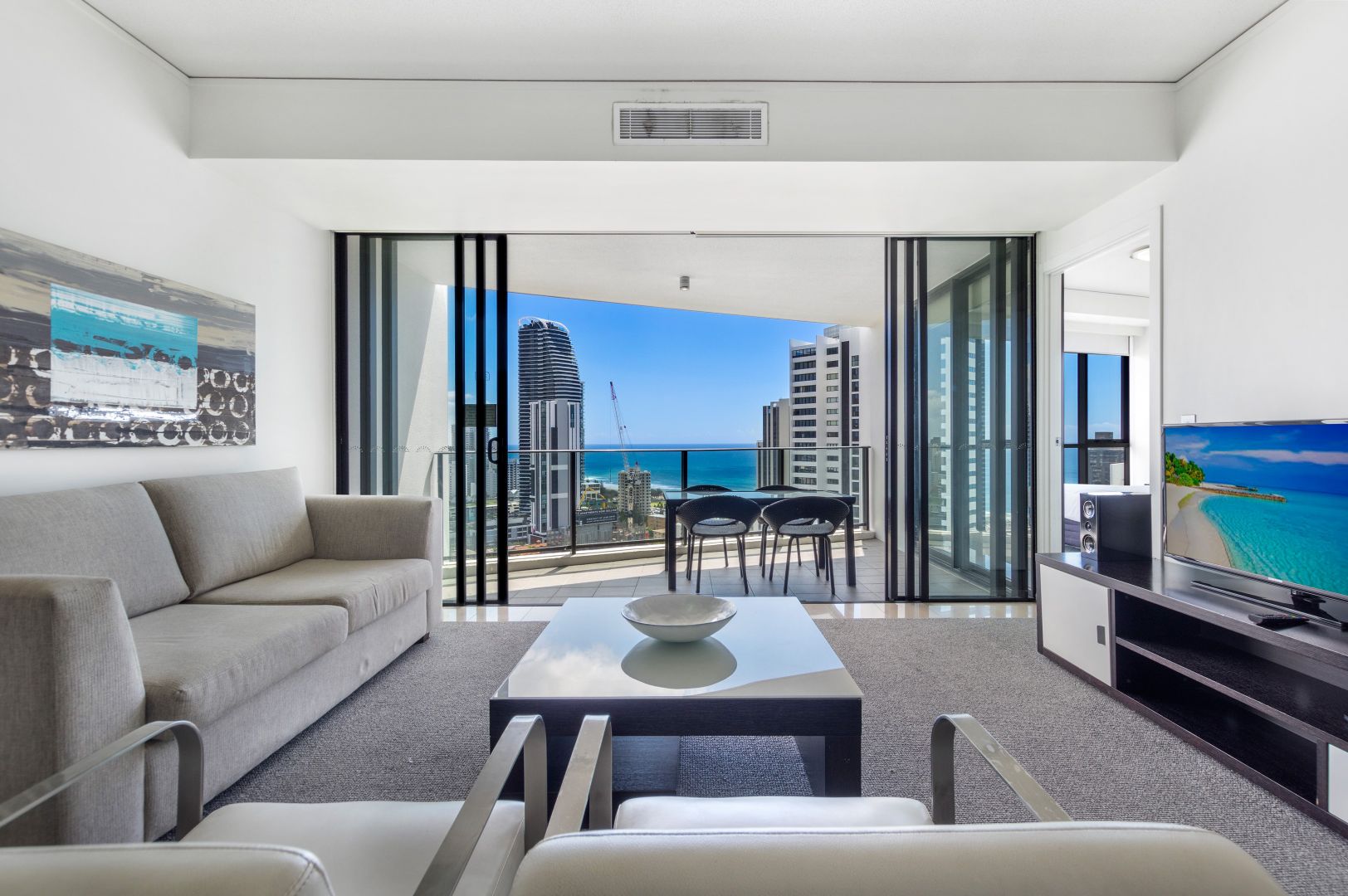 2502/22 'Mantra Sierra Grand' Surf Parade, Broadbeach QLD 4218, Image 2