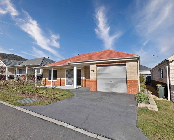 Picture of 71/9 Col Drewe Drive, South Bowenfels