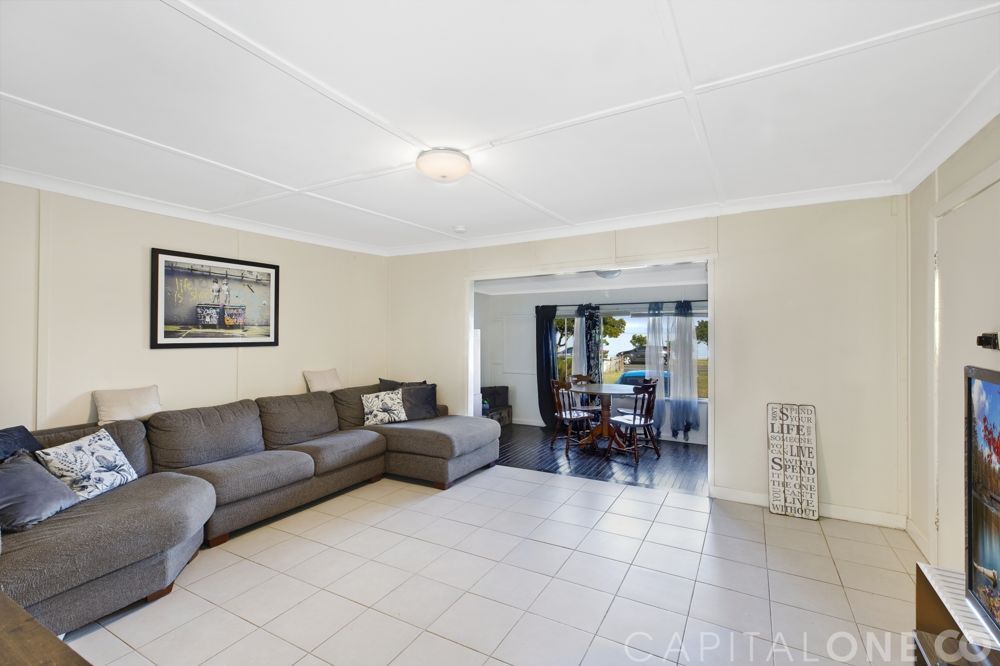 14 Beach Parade, Canton Beach NSW 2263, Image 2