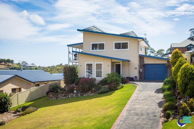 Picture of 53 Warbler Crescent, NORTH NAROOMA NSW 2546
