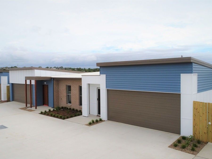 2 bedrooms Villa in 24/1 Links Court URRAWEEN QLD, 4655