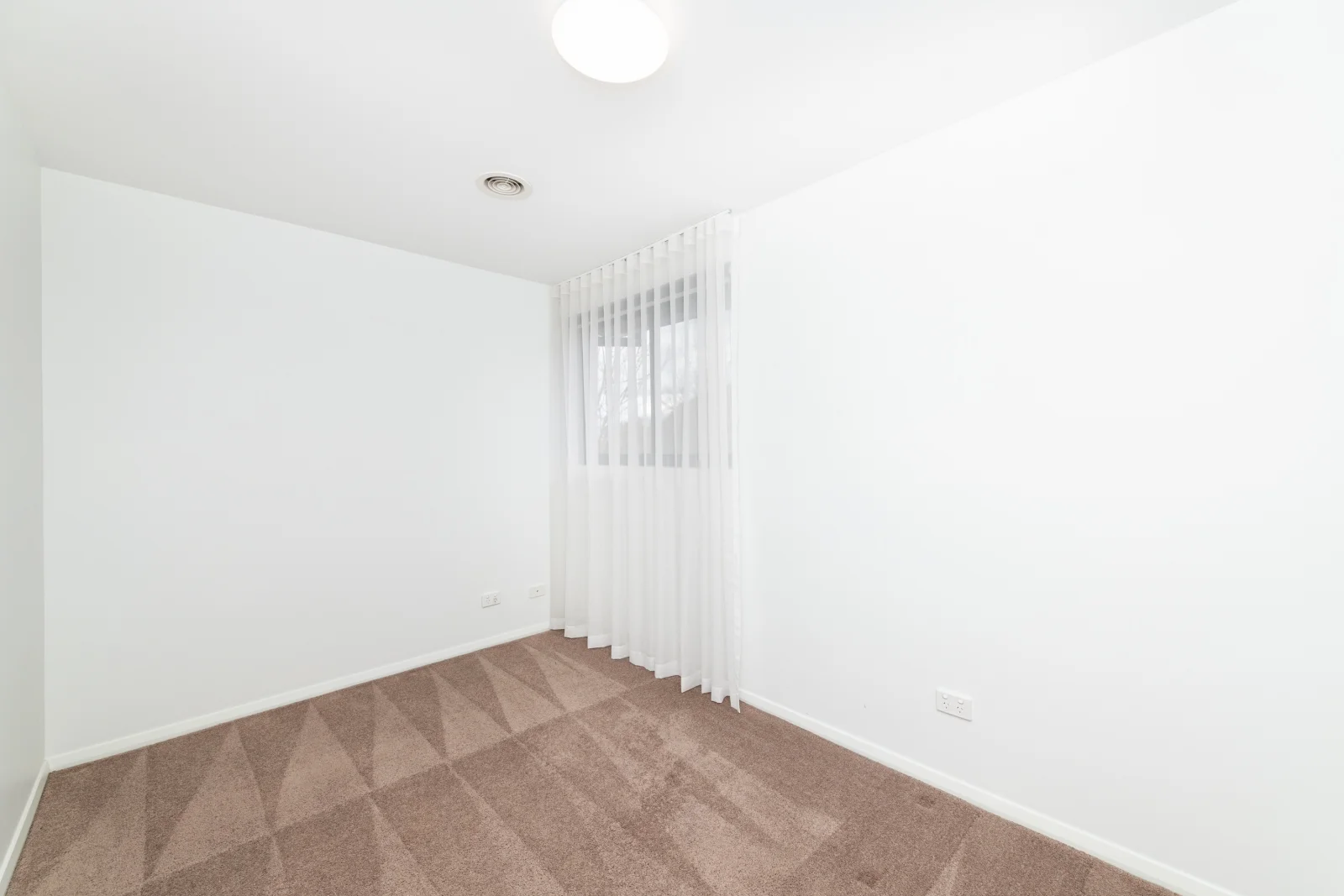 Additional image 9 of 43 Lumeah Street, Narrabundah ACT 2604