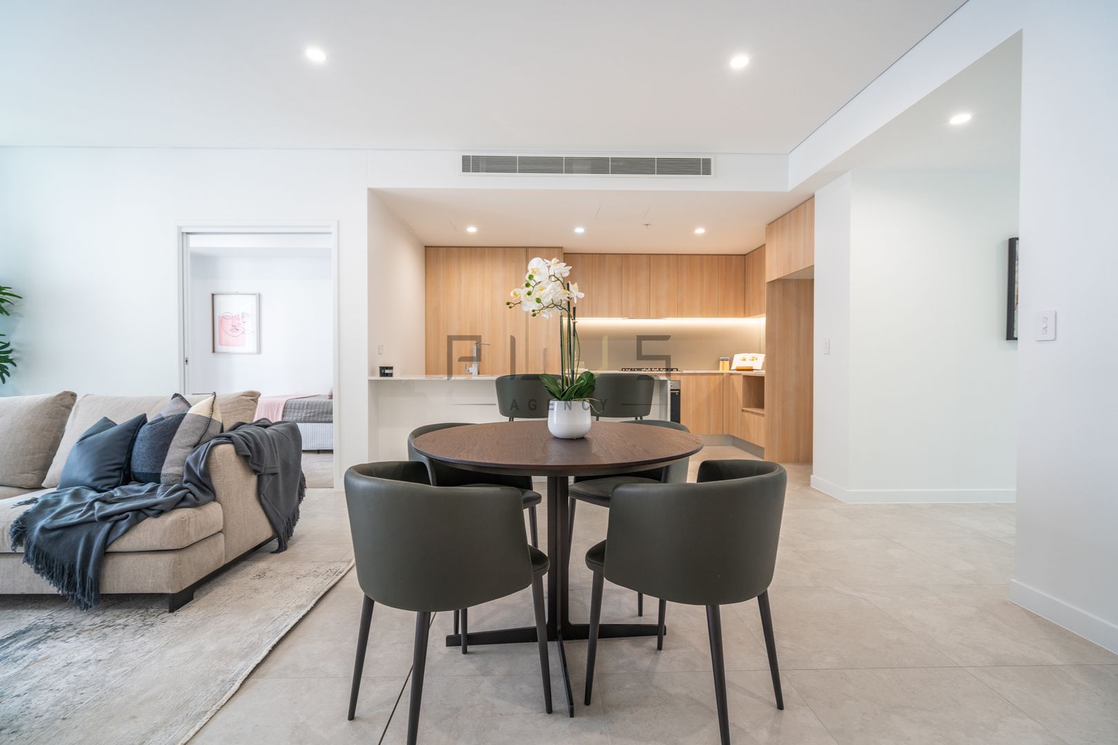 209/25 Dawes Avenue, Castle Hill NSW 2154, Image 2