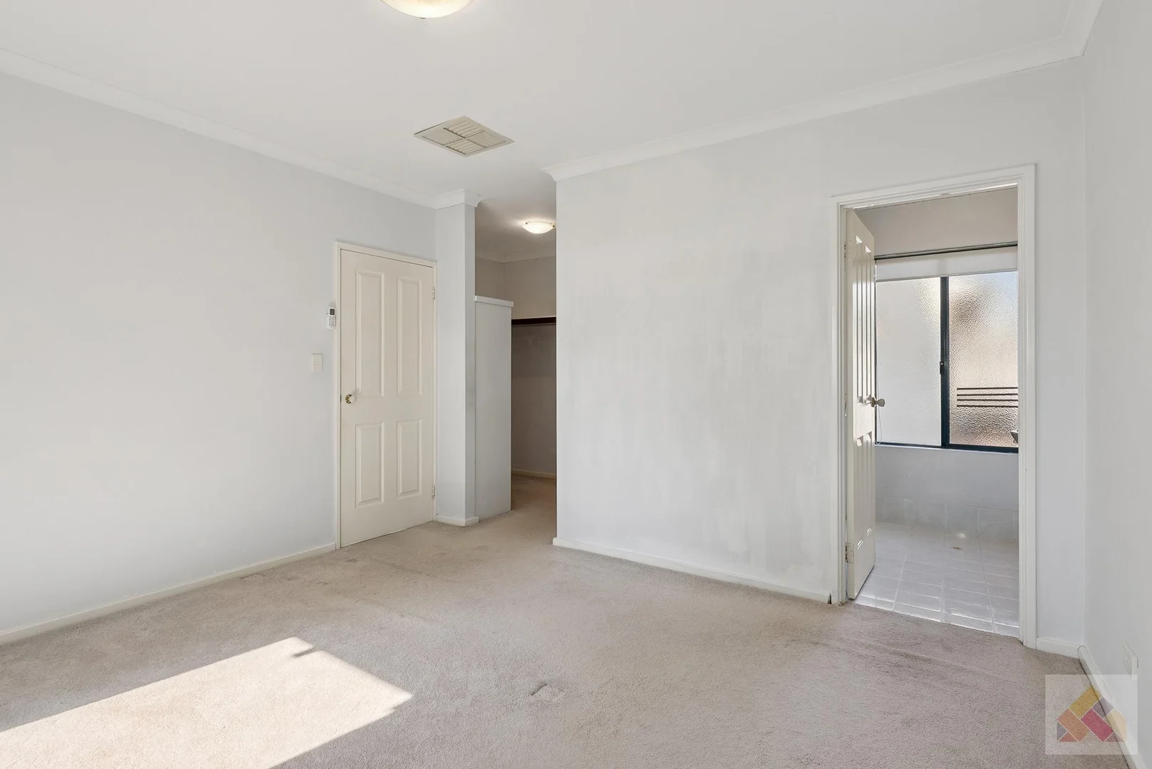 Additional image 10 of 1/41 Bentwood Avenue, Woodlands WA 6018