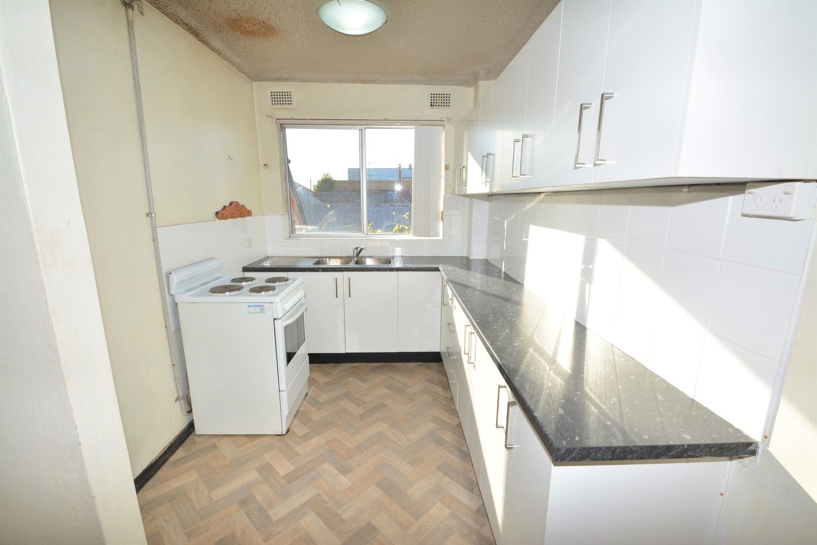 2 bedrooms Apartment / Unit / Flat in Marion Street HARRIS PARK NSW, 2150
