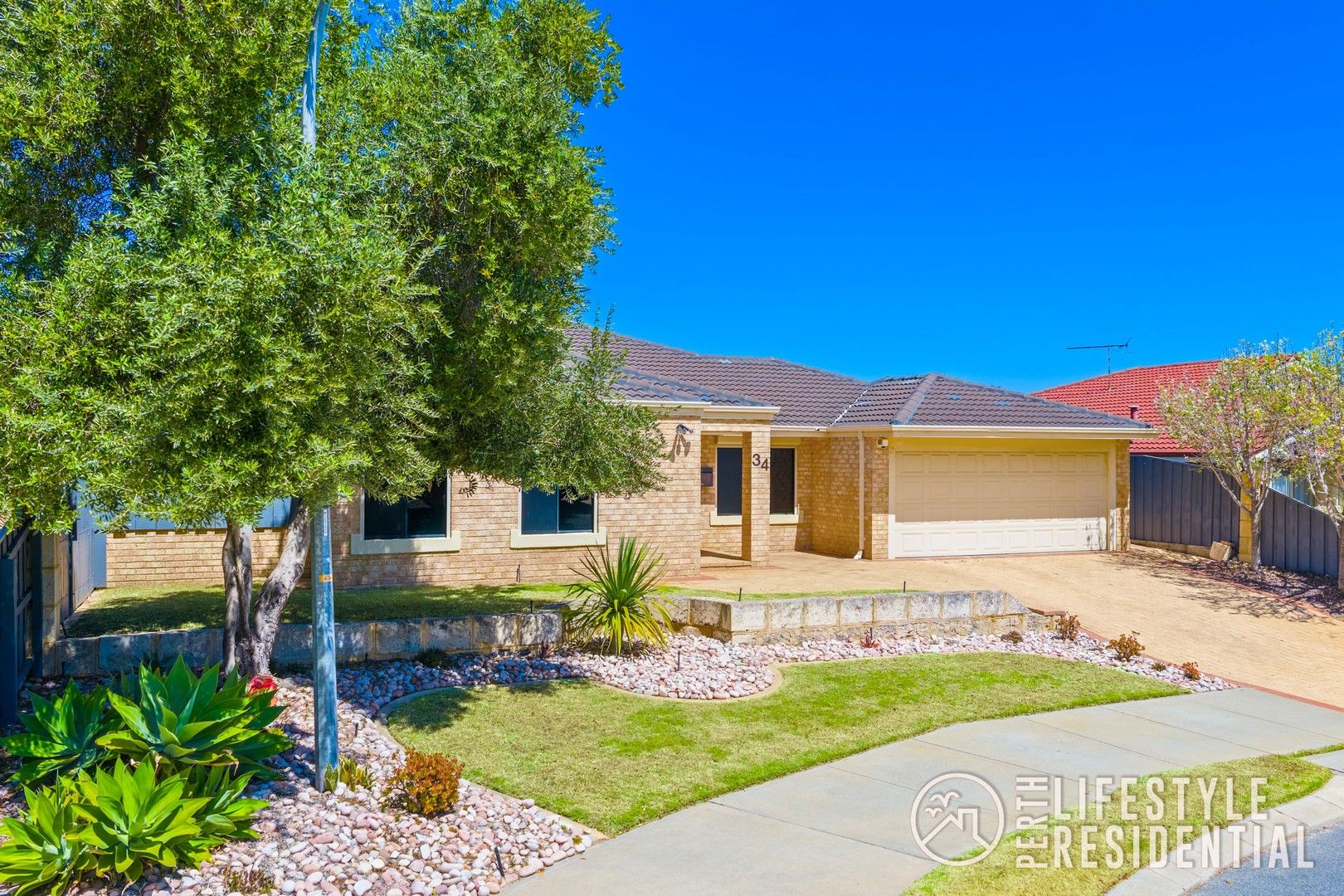 5 bedrooms House in 34 Limetree Circuit MINDARIE WA, 6030