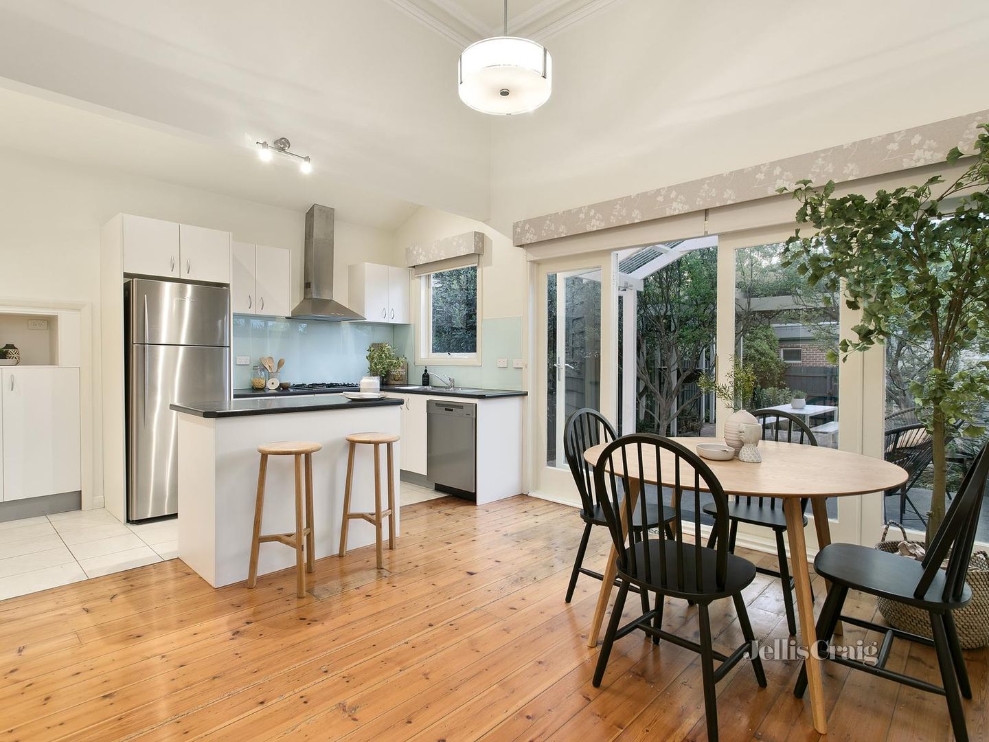 21 Elm Street, Flemington VIC 3031, Image 2