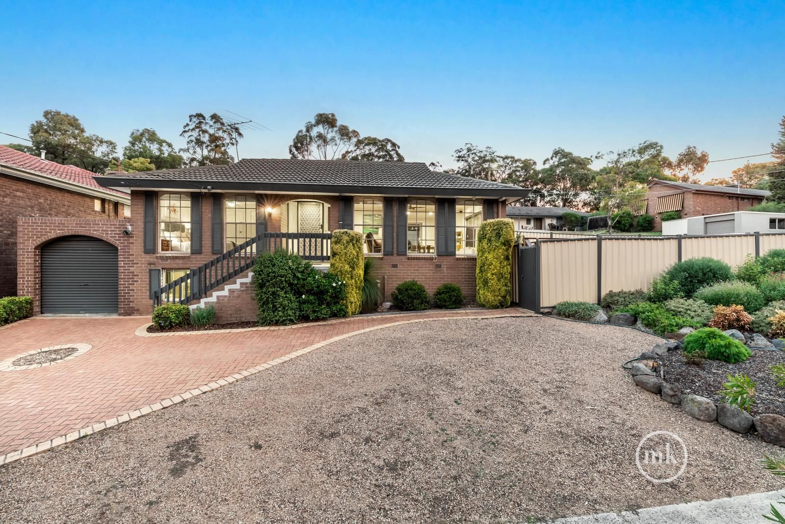 10 Booyan Crescent, Greensborough VIC 3088, Image 0